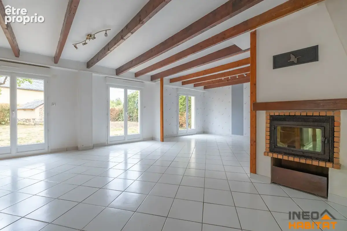 Maison Saint Gilles 7 pièce(s) 142 m2 - photo 2
