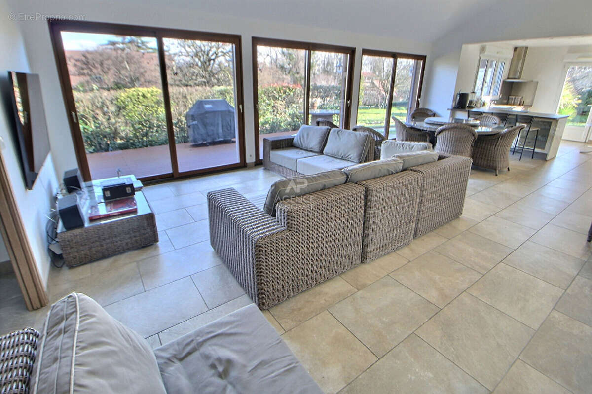 Maison à VERNOUILLET