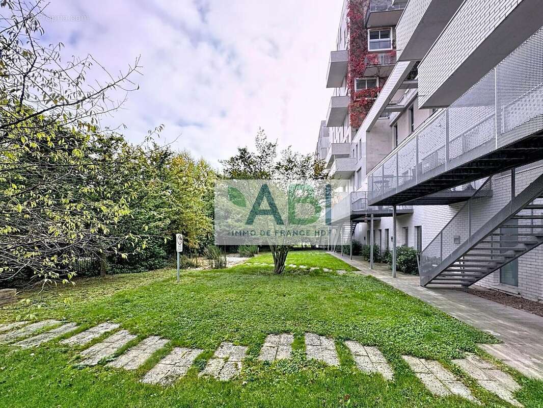   - Appartement à LILLE