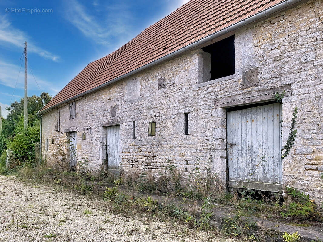 Maison à PICAUVILLE