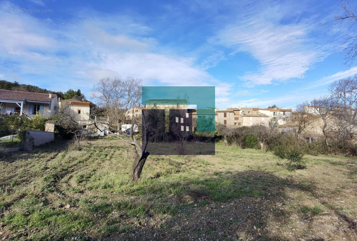 Maison à FEUILLA
