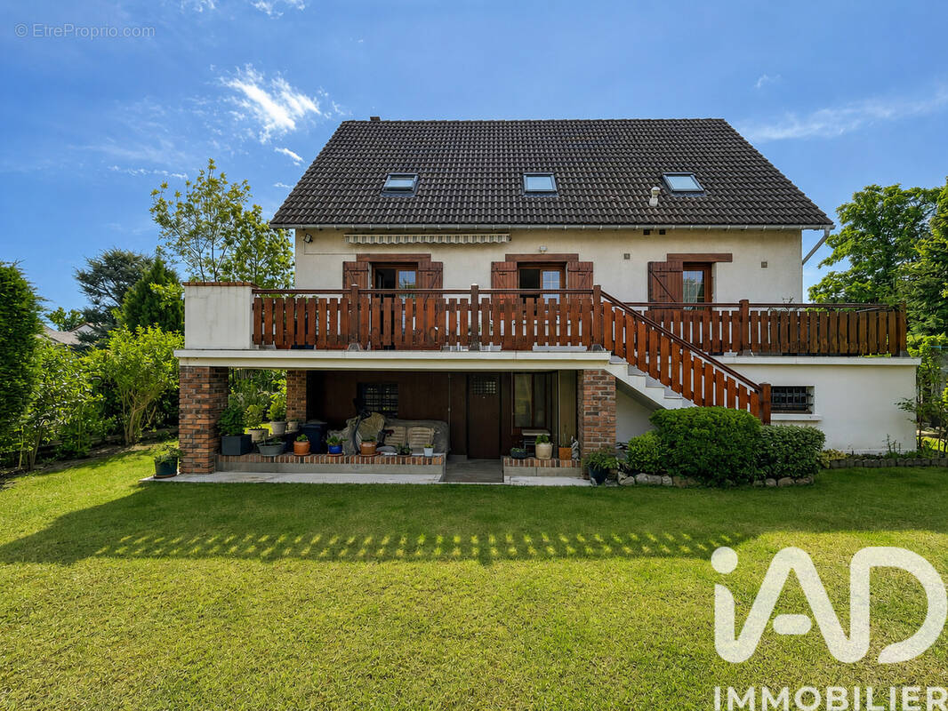 Photo 1 - Maison à NANTERRE