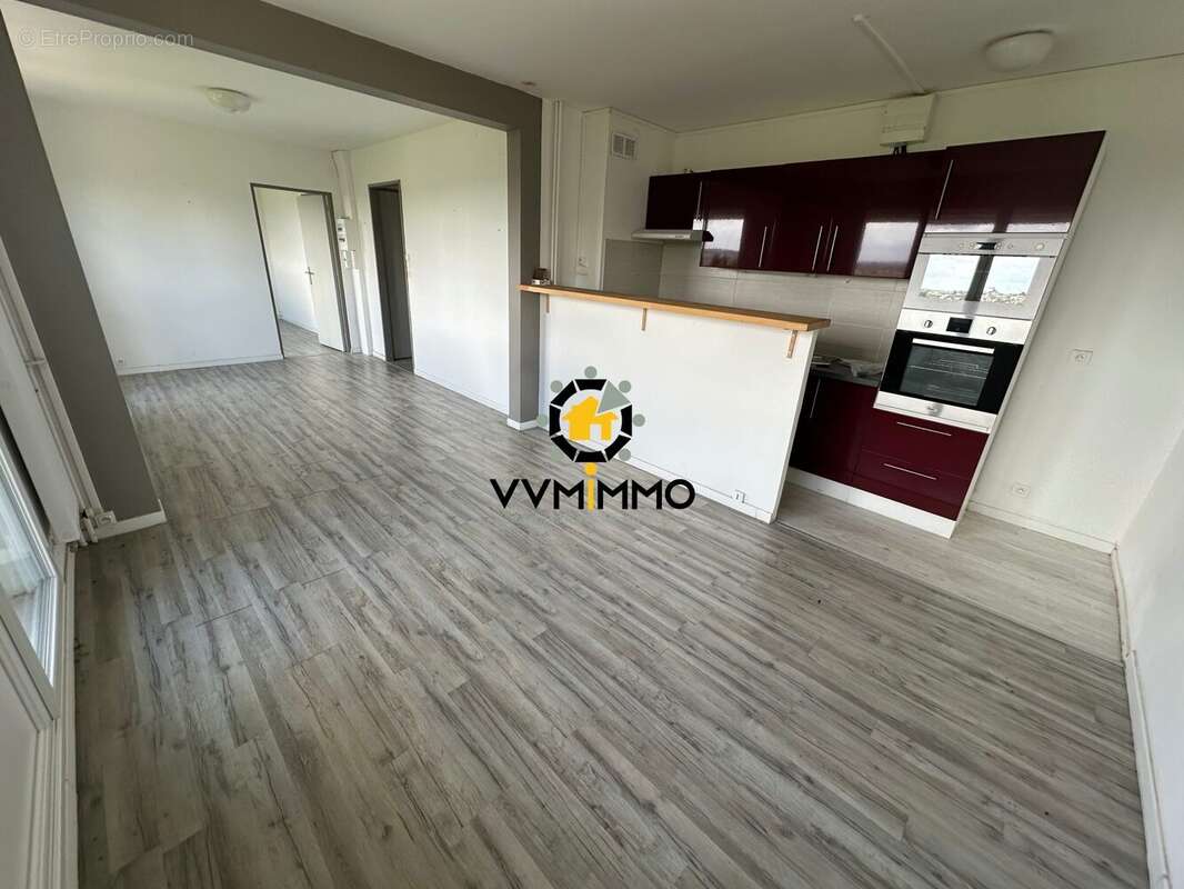 Appartement à LE CELLIER