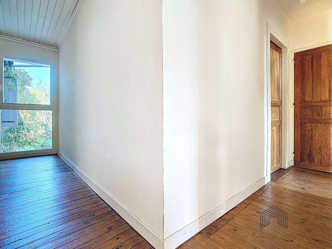 Maison à SAINT-SULPICE