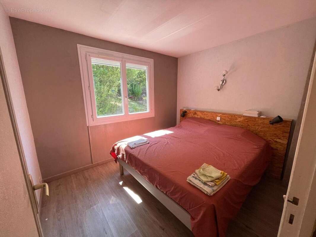 Maison 74 m² à Cahors  - photo 5