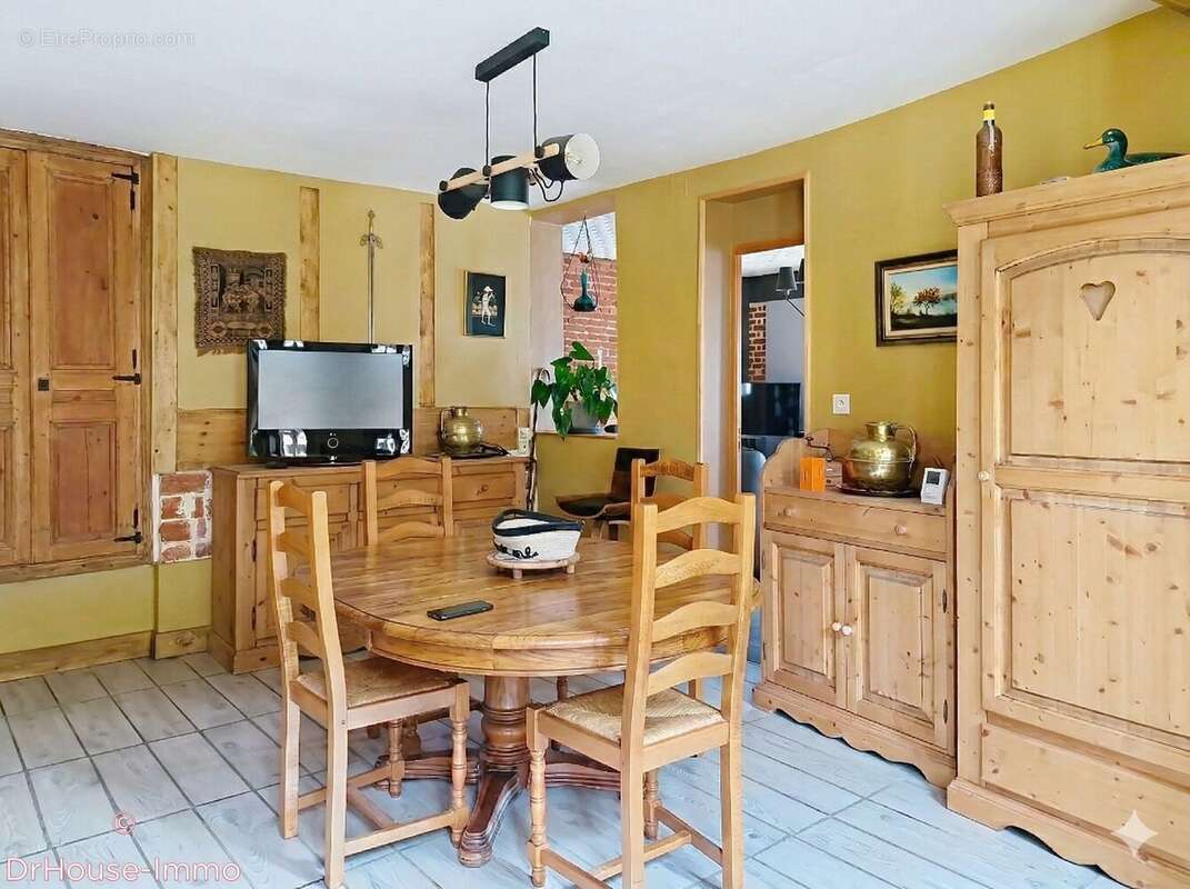 Maison à CREVECOEUR-EN-AUGE