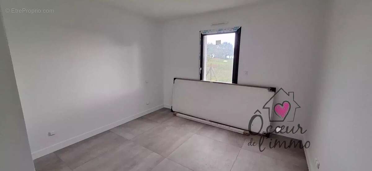 Maison à MORTAGNE-SUR-SEVRE