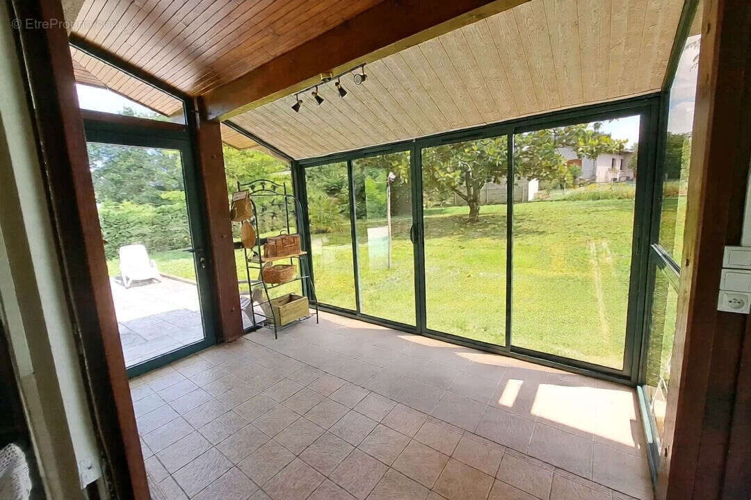 Maison à VILLENEUVE-DE-MARSAN