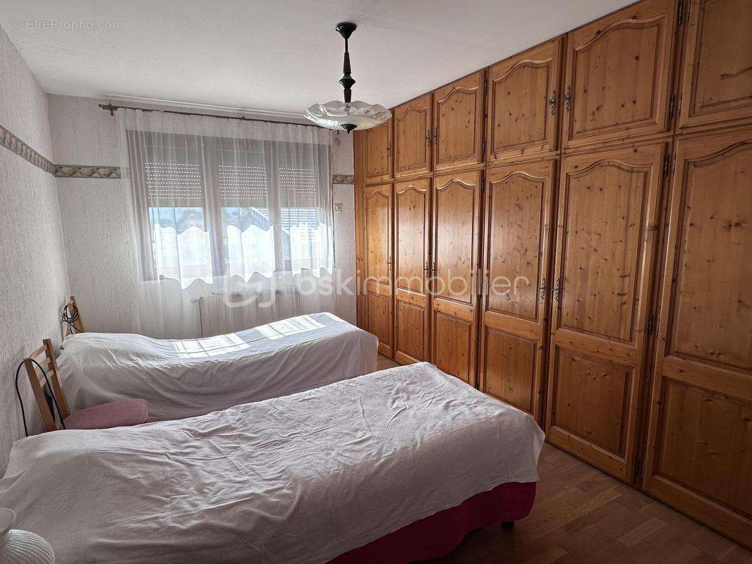 Maison à DOM-LE-MESNIL