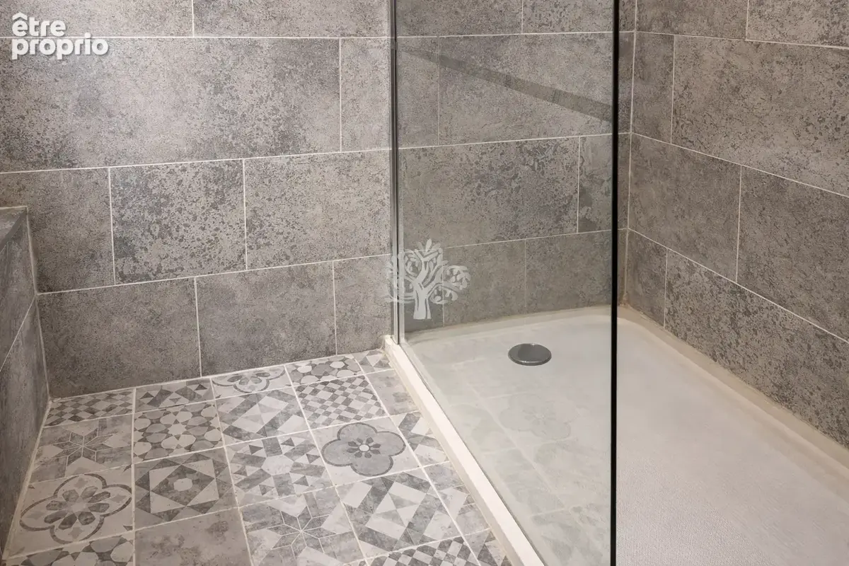A vendre toulon quartier de siblas appartement de type 4 renove - photo 6