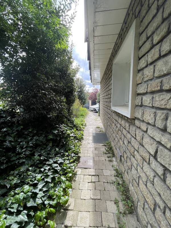 Autre à CORMEILLES-EN-PARISIS