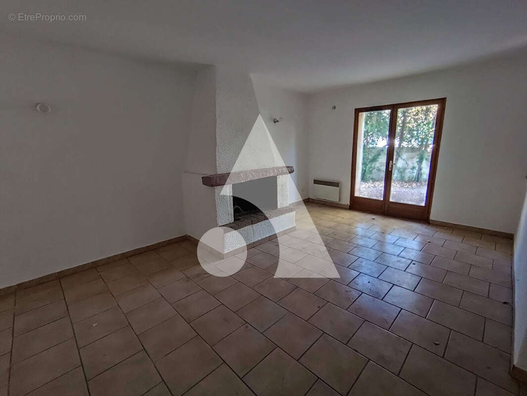 Appartement à PERTUIS