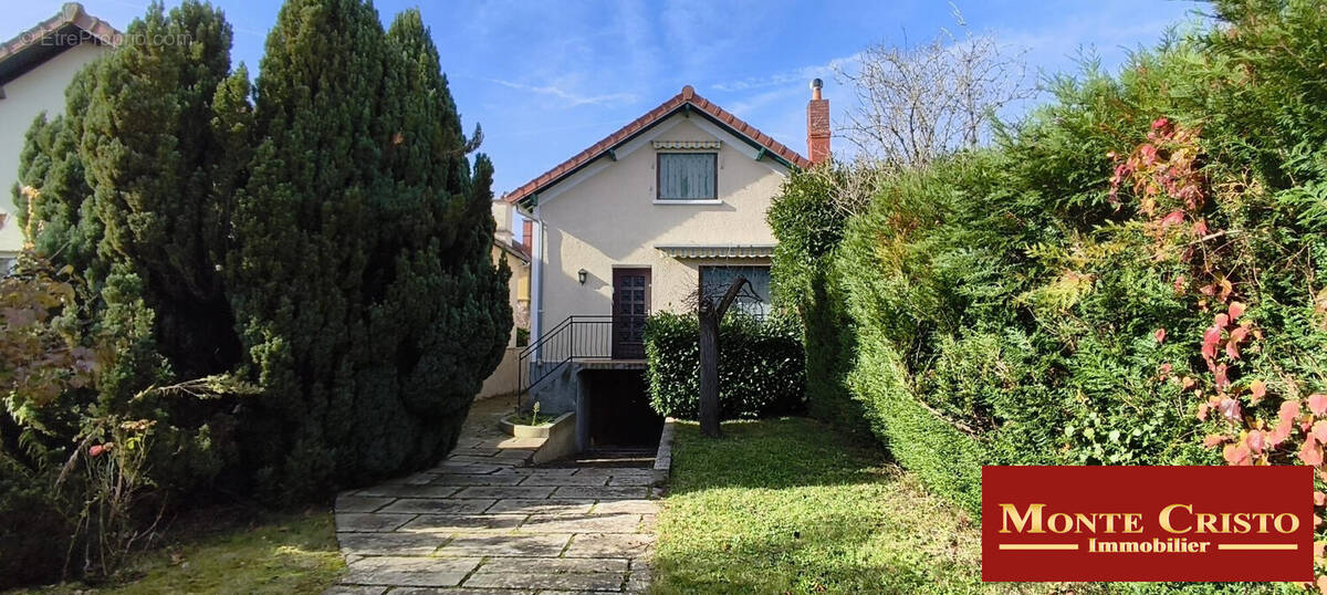 Maison à ROCQUENCOURT