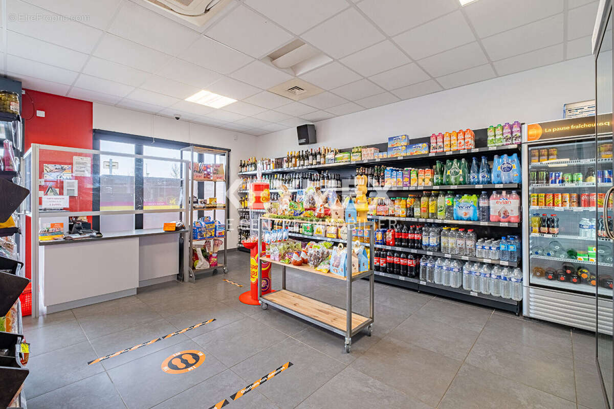 Commerce à SAINT-VIAUD