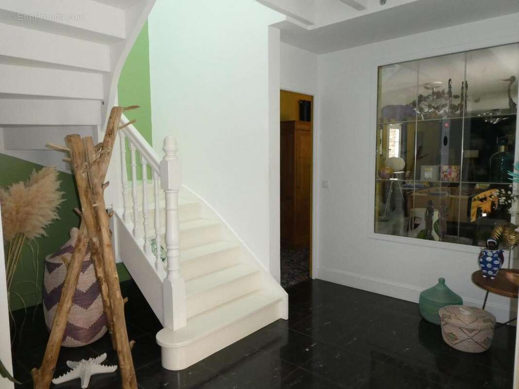 Maison 255 m² à Lisieux  - photo 4