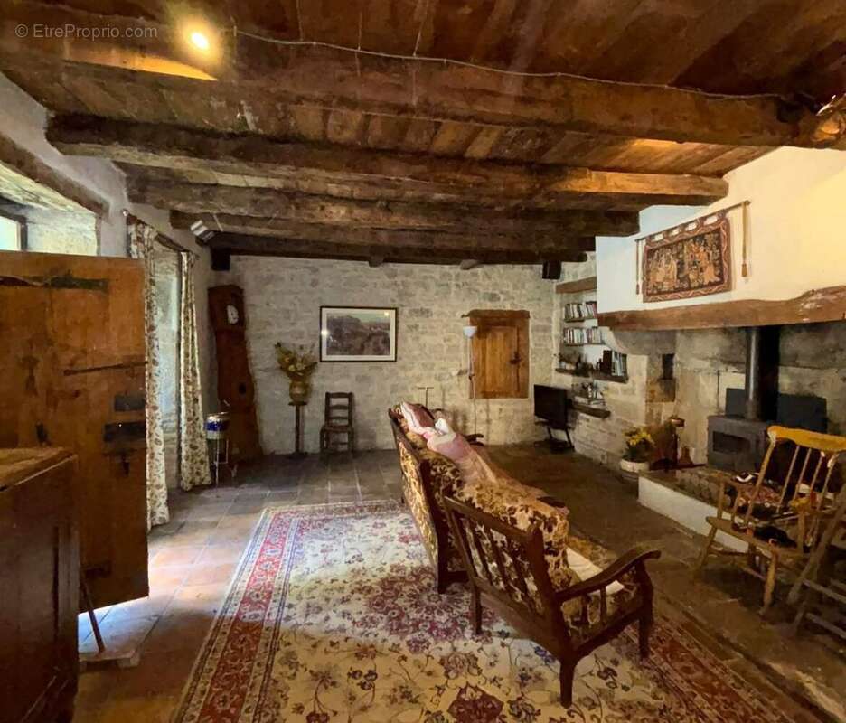 Maison à CAYLUS