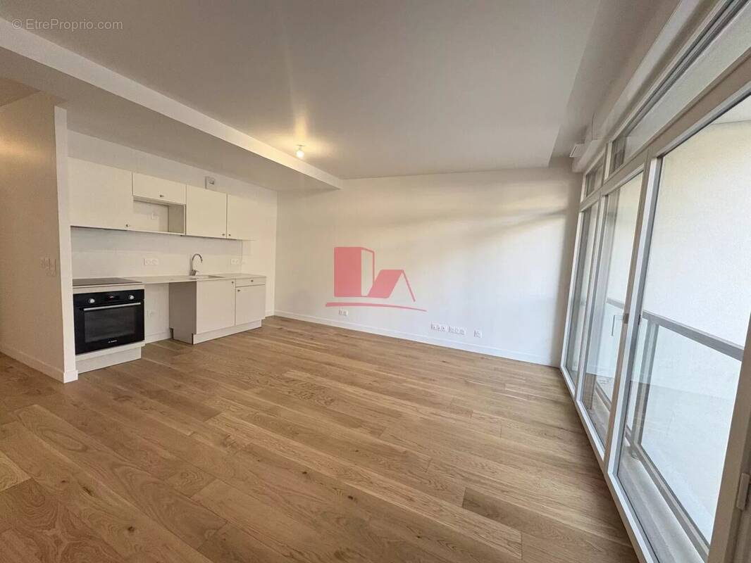 Appartement à ISSY-LES-MOULINEAUX