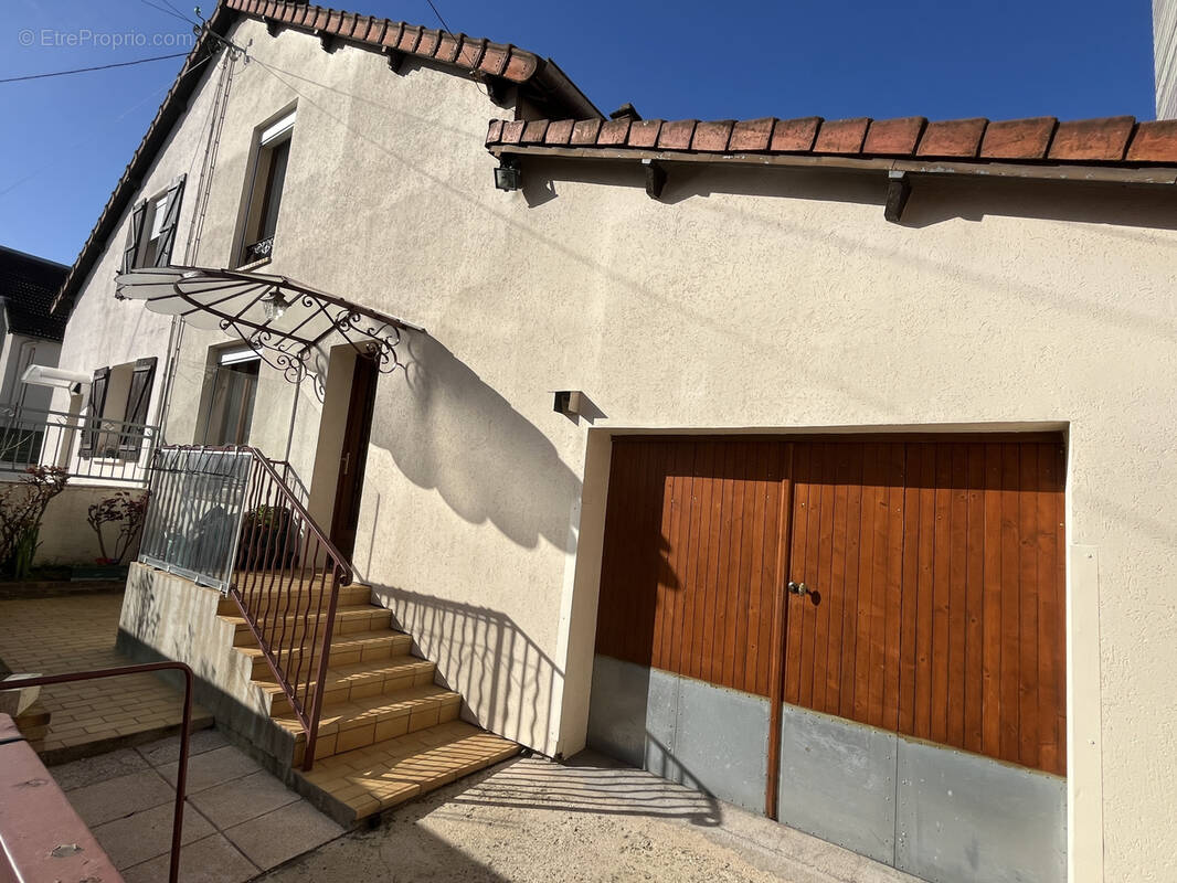 Maison à CORBEIL-ESSONNES