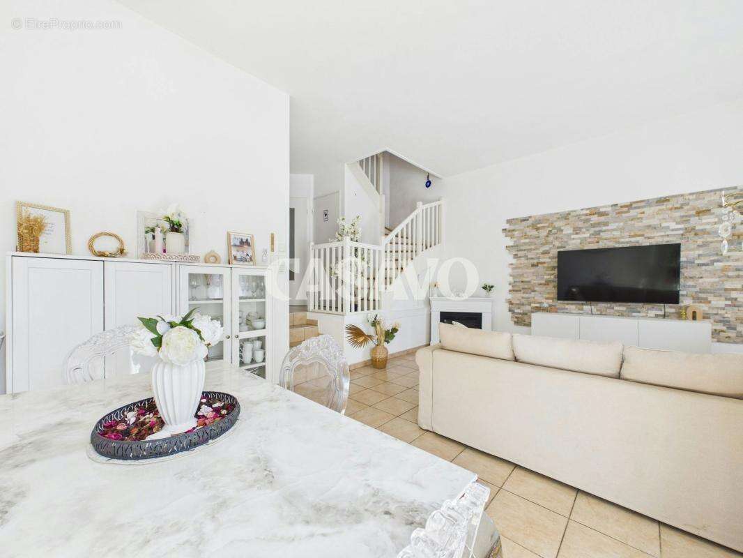 Vente Maison 5 pièces de 89m² - 69200 Vénissieux - photo 6