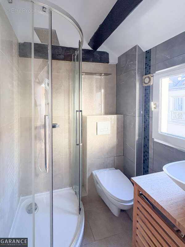 Appartement à PARIS-12E