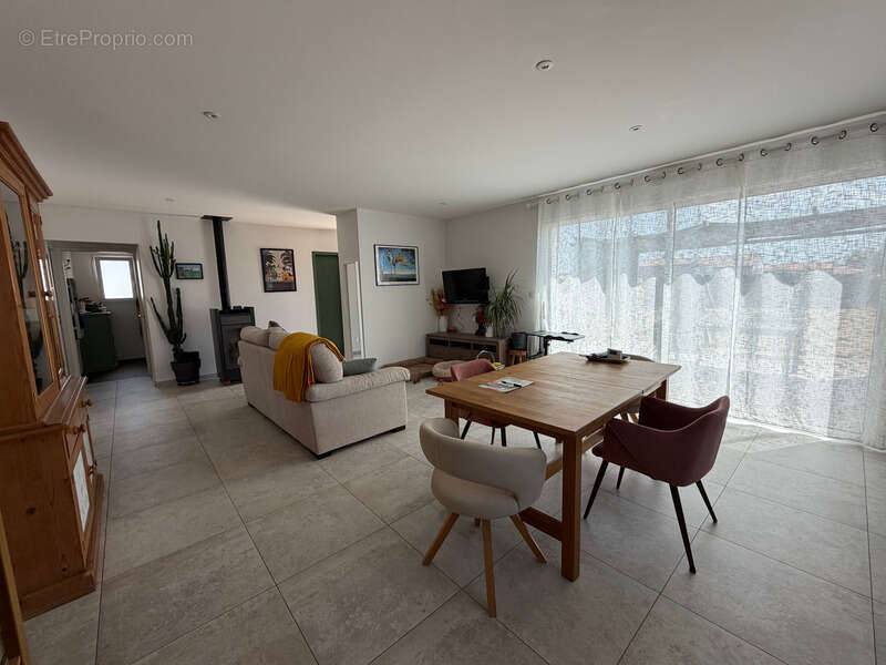 Les magnils reigniers (85400) - beugne l'abbe - villa plain pied 2020 grand confort 3 chambres sur 724m² - photo 3