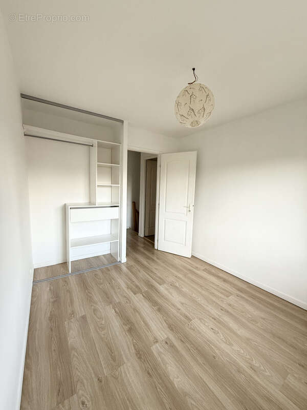 Maison à LALANDE-DE-POMEROL