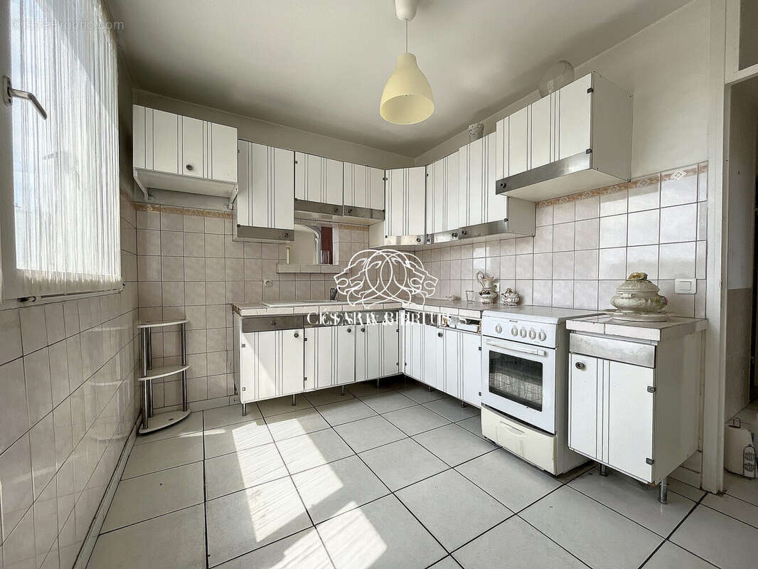 Appartement à LYON-8E