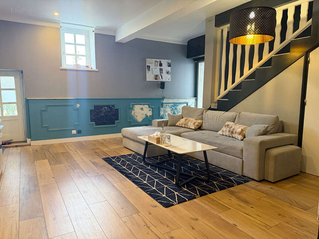 Appartement à SAMPANS