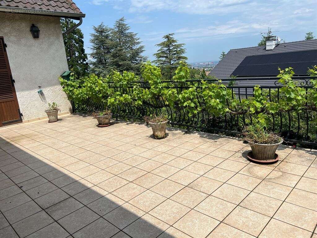 Maison à ROMAGNAT