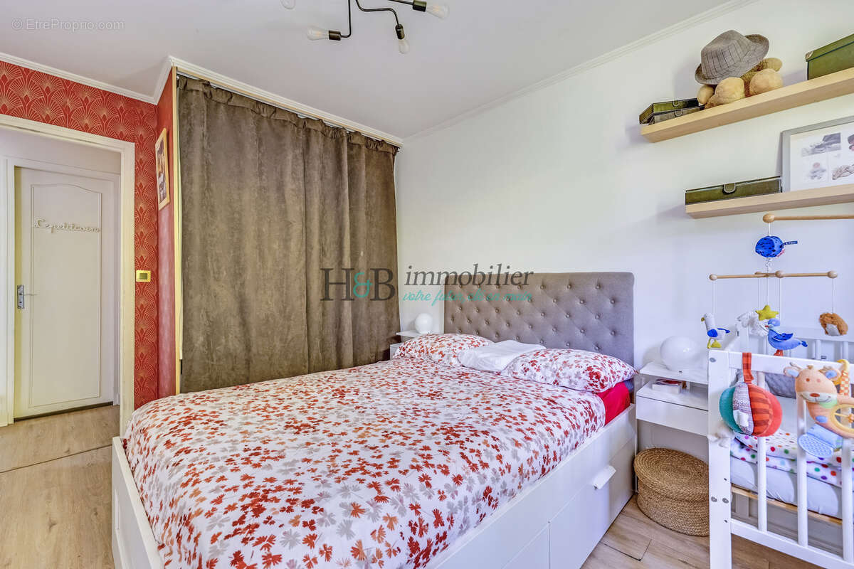 Appartement à SAINT-MAUR-DES-FOSSES