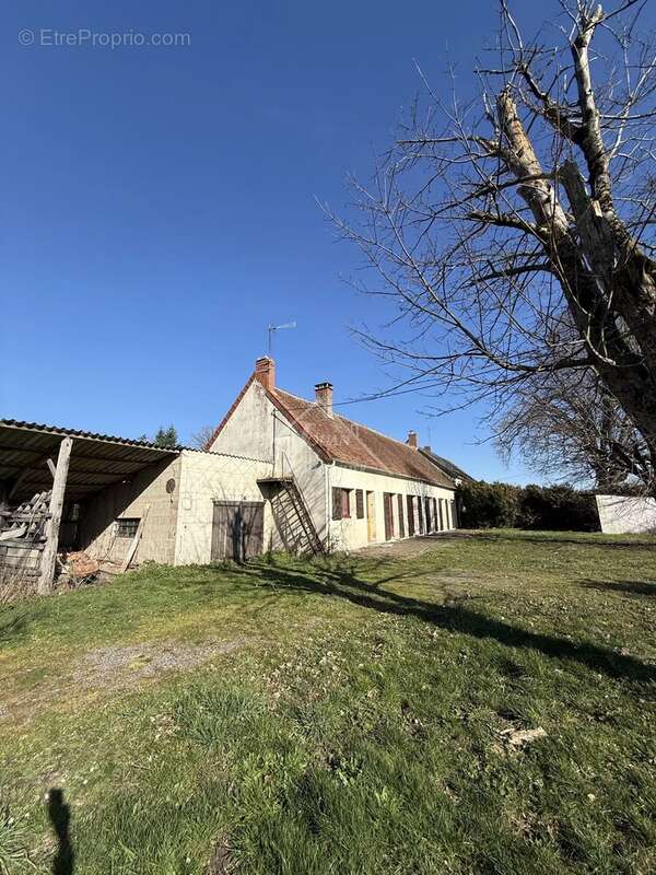 Maison à LOUROUX-DE-BEAUNE