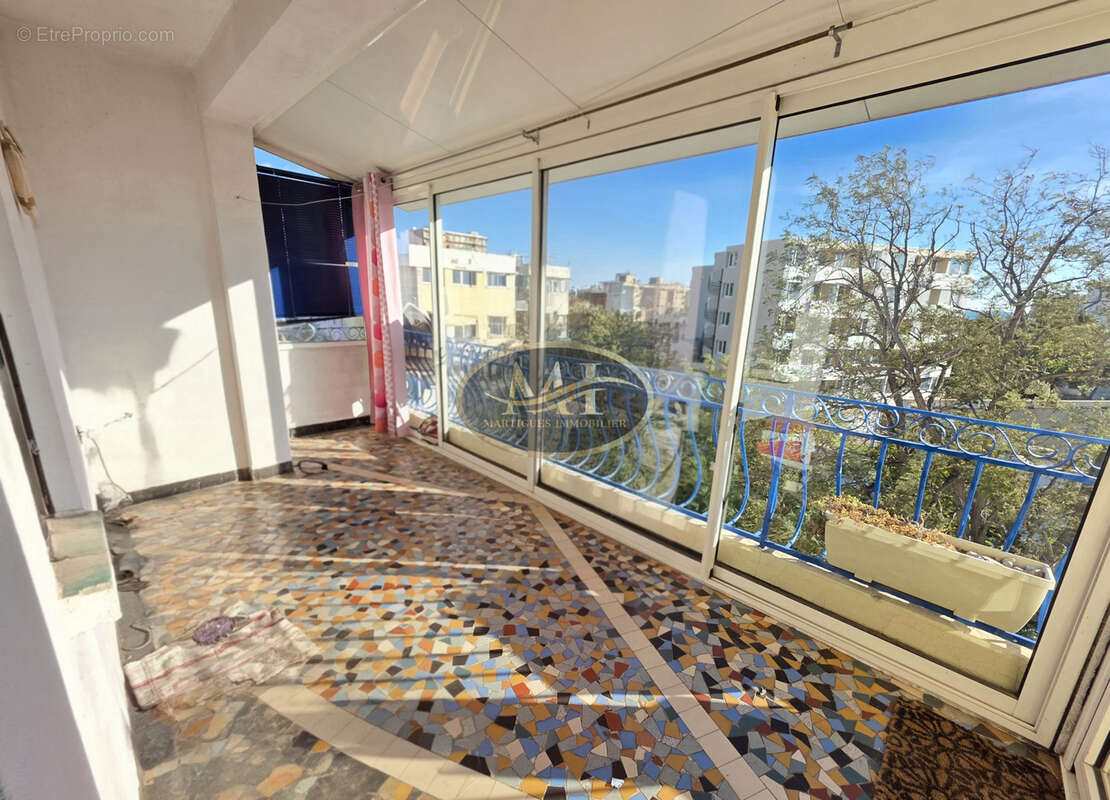 Appartement à PORT-DE-BOUC