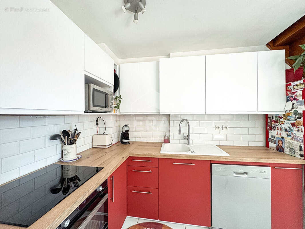 Appartement à SARTROUVILLE