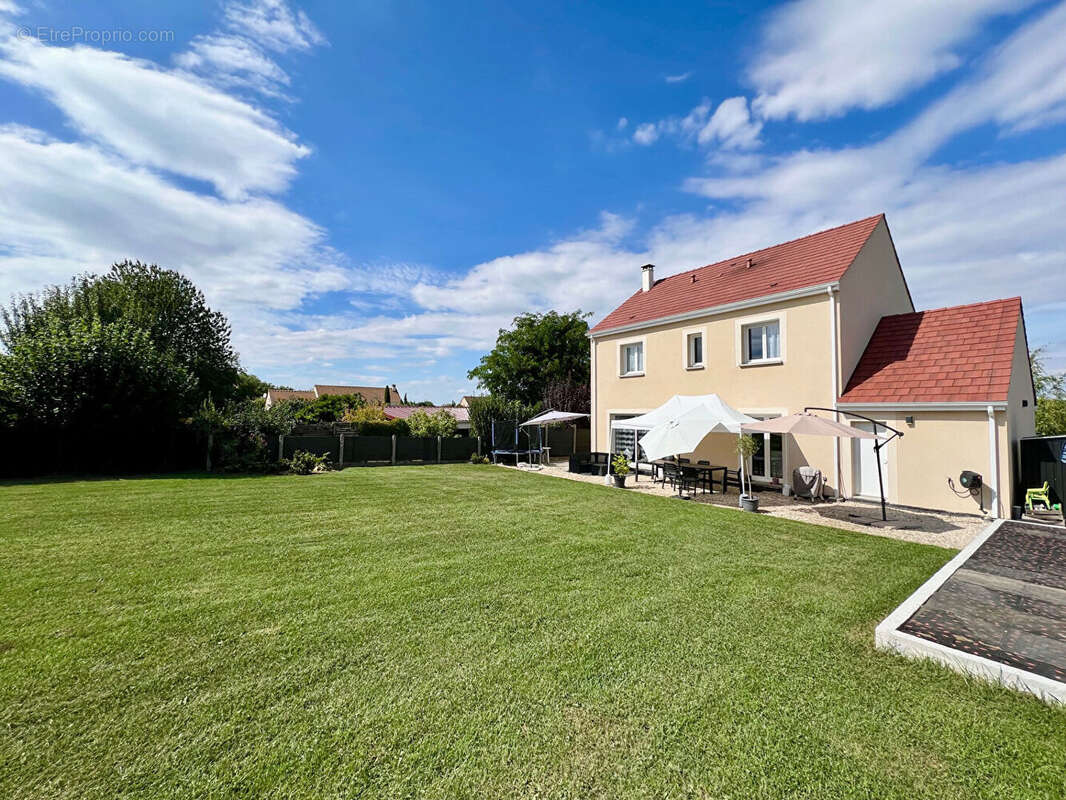 Maison à NANTEUIL-LES-MEAUX