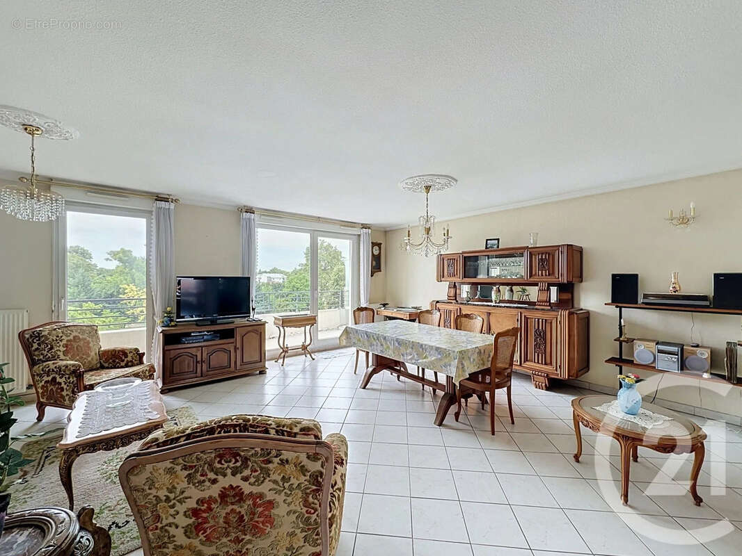Appartement à VENISSIEUX