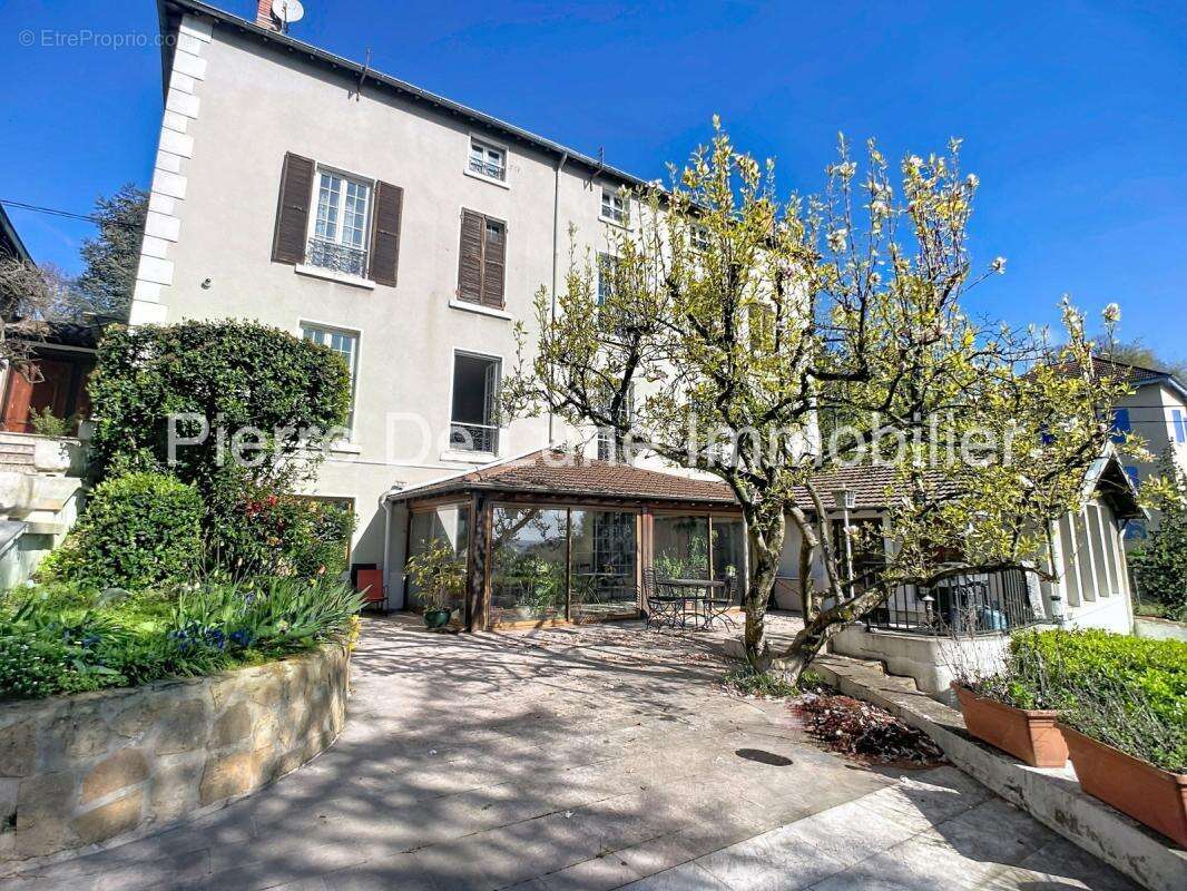 Maison à CALUIRE-ET-CUIRE