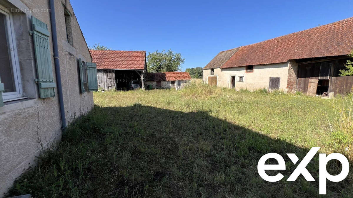 Maison à SAINT-GERVAIS-EN-VALLIERE
