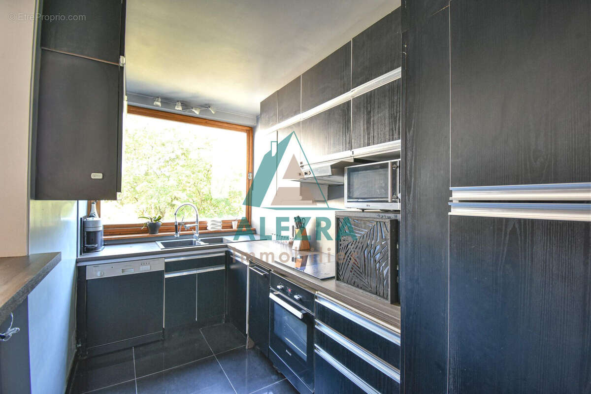 Appartement à LA CELLE-SAINT-CLOUD