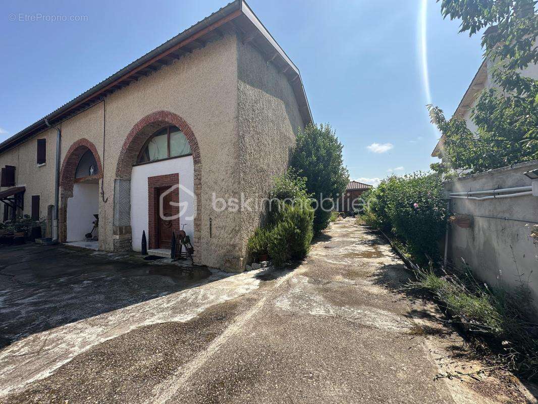 Maison à PUSIGNAN