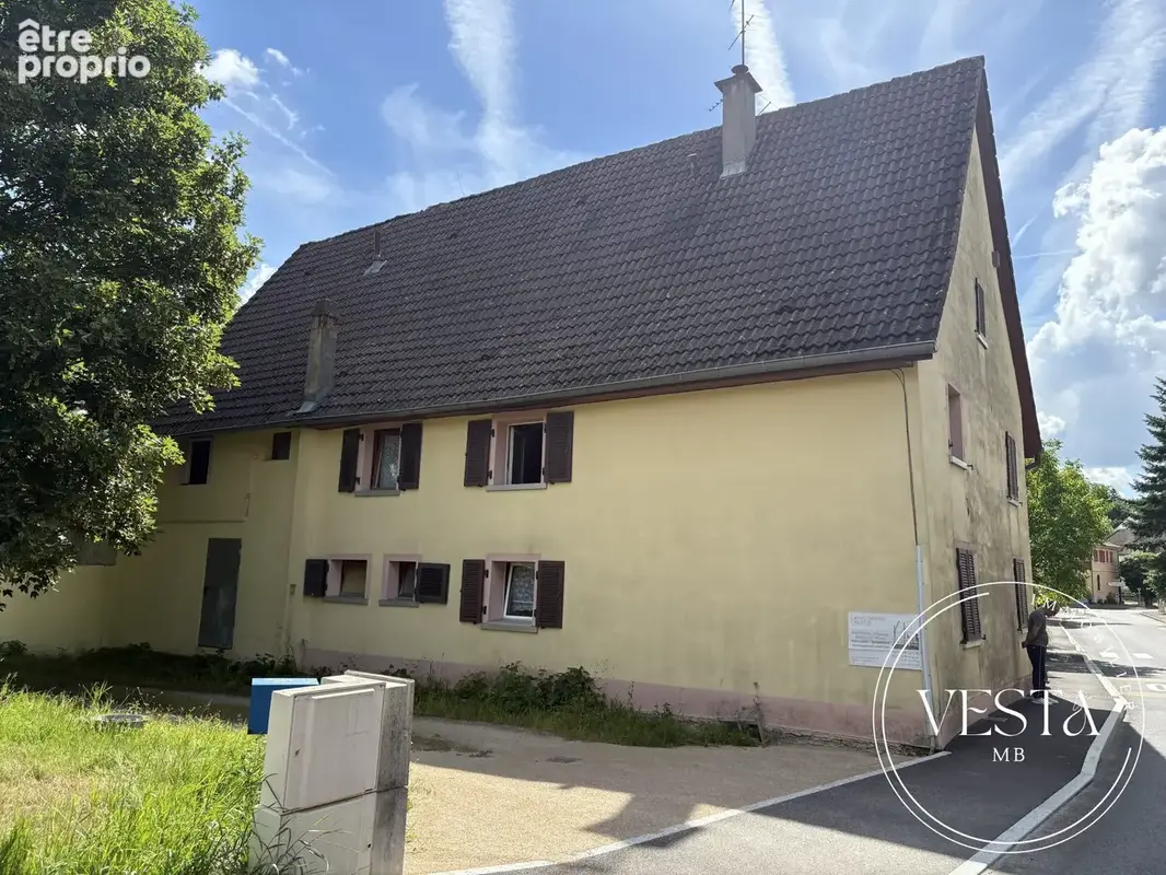 Maison 8 pièces 187 m² à vendre à Wentzwiller (68220) - photo 1