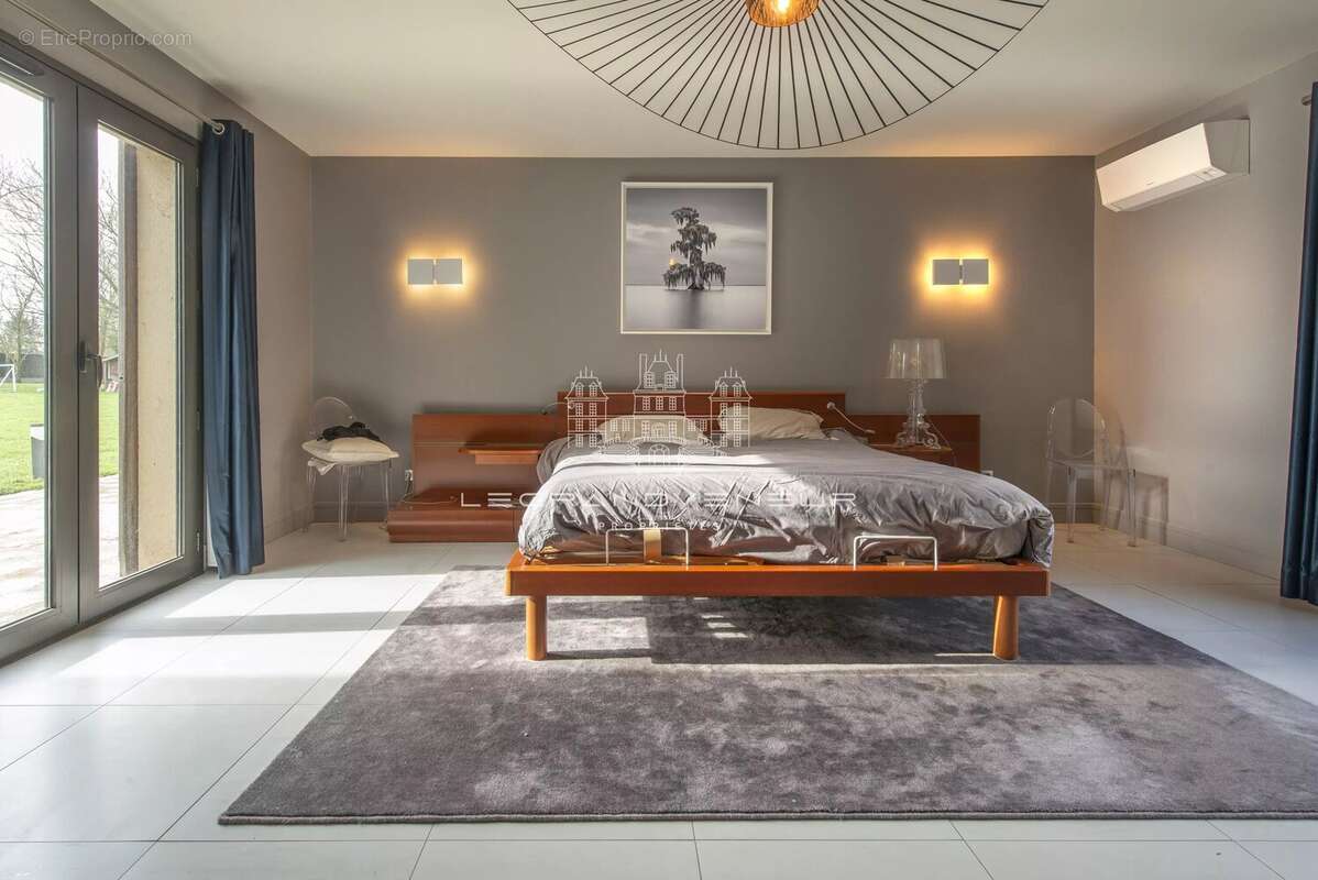 Maison à FONTAINEBLEAU