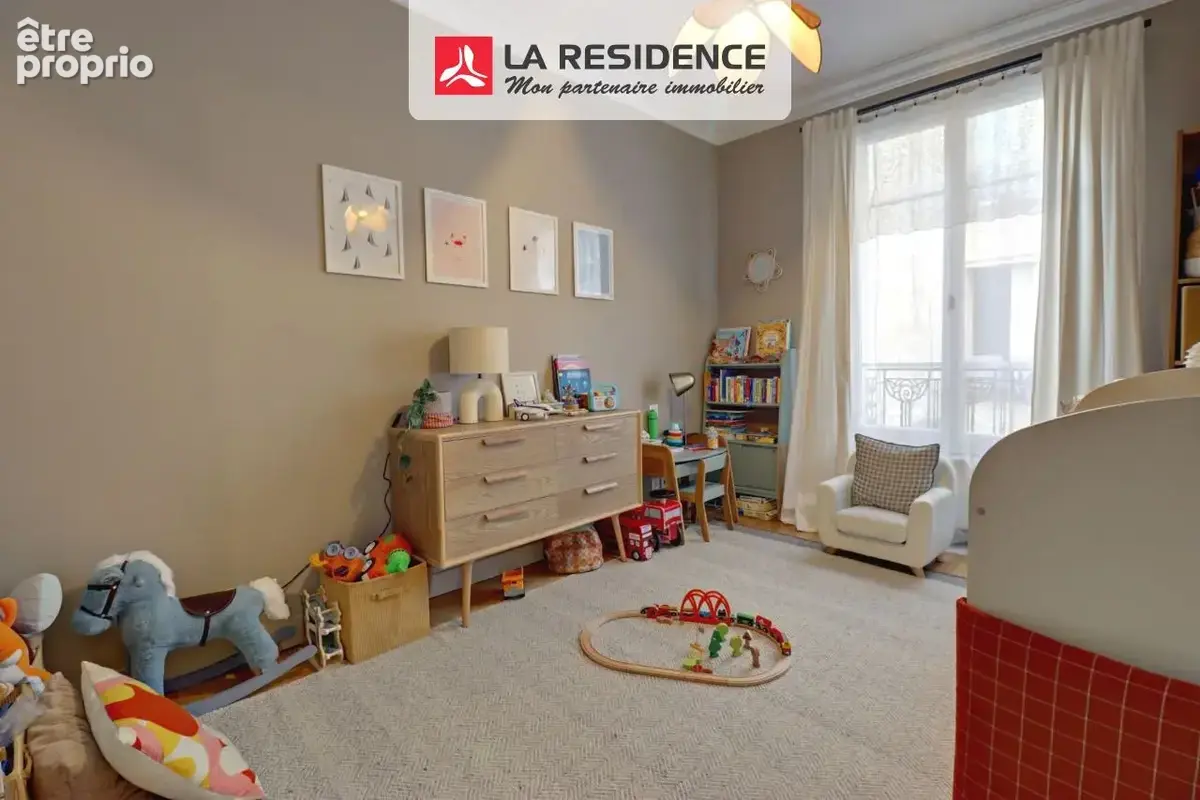 Appartement 4 pièces 70 m² à vendre à Clamart (92140) - photo 7