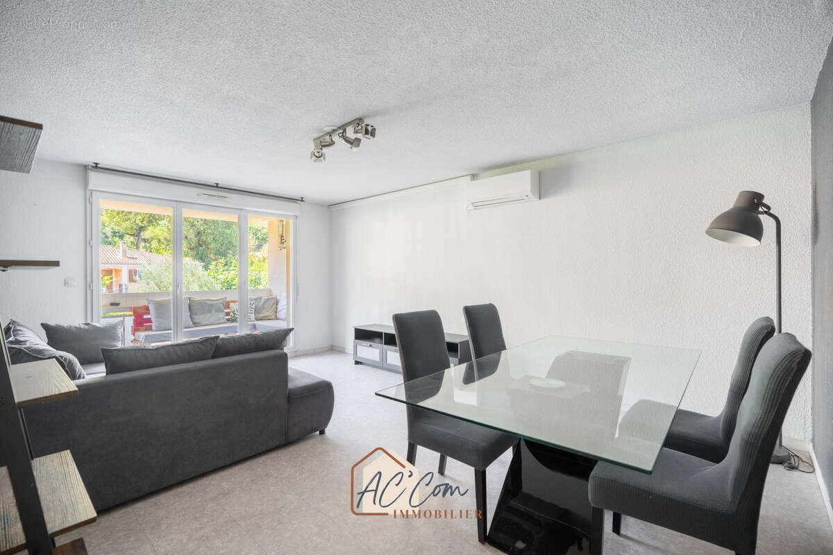 Appartement t4 79.65m2 en dernier etage avec terrasse et 2 parking en sous-sol - photo 4
