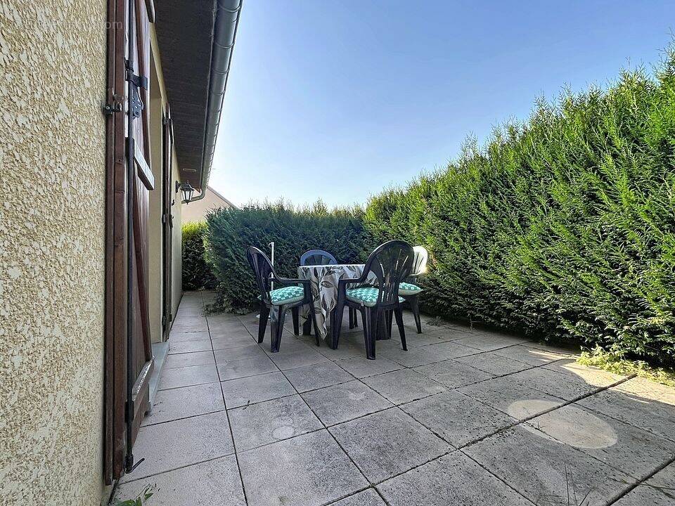 Maison 89 m² à Echenoz-La-Meline  - photo 2
