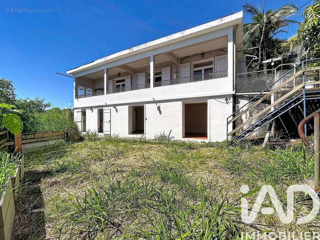 Photo 1 - Maison à SAINT-DENIS