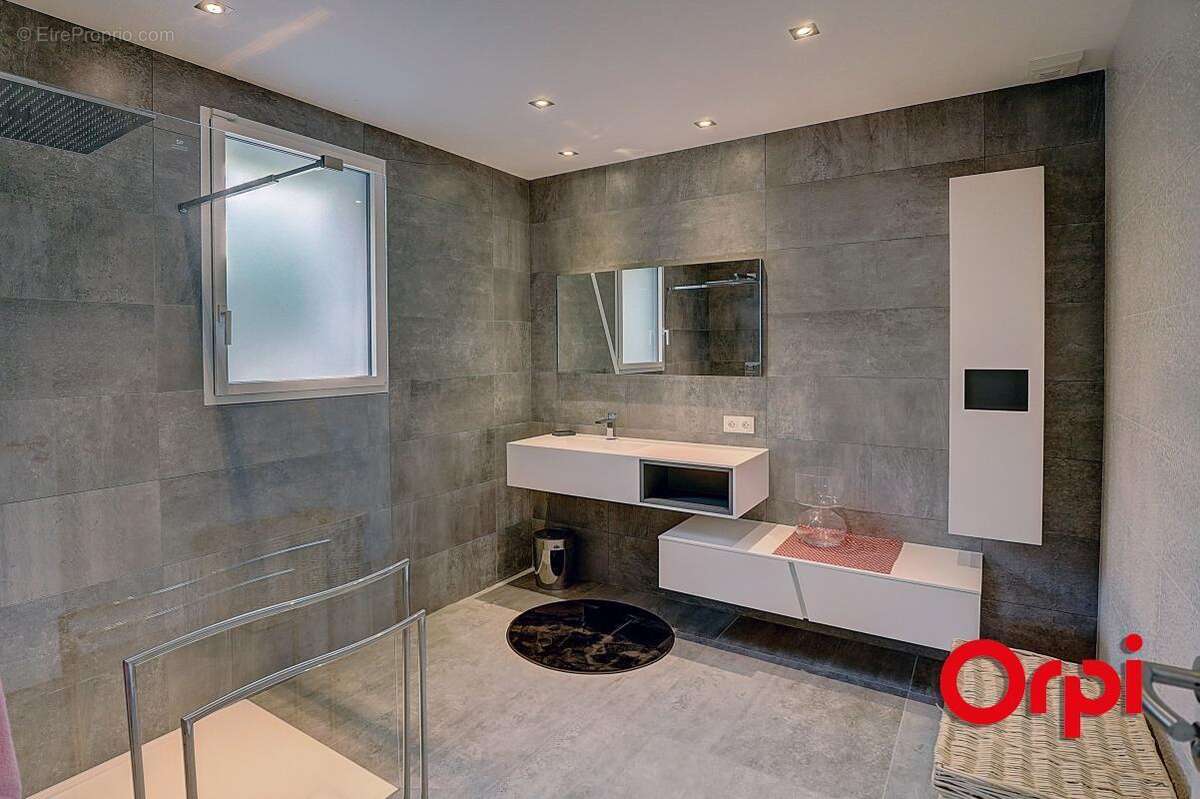 Maison à CAILLOUX-SUR-FONTAINES