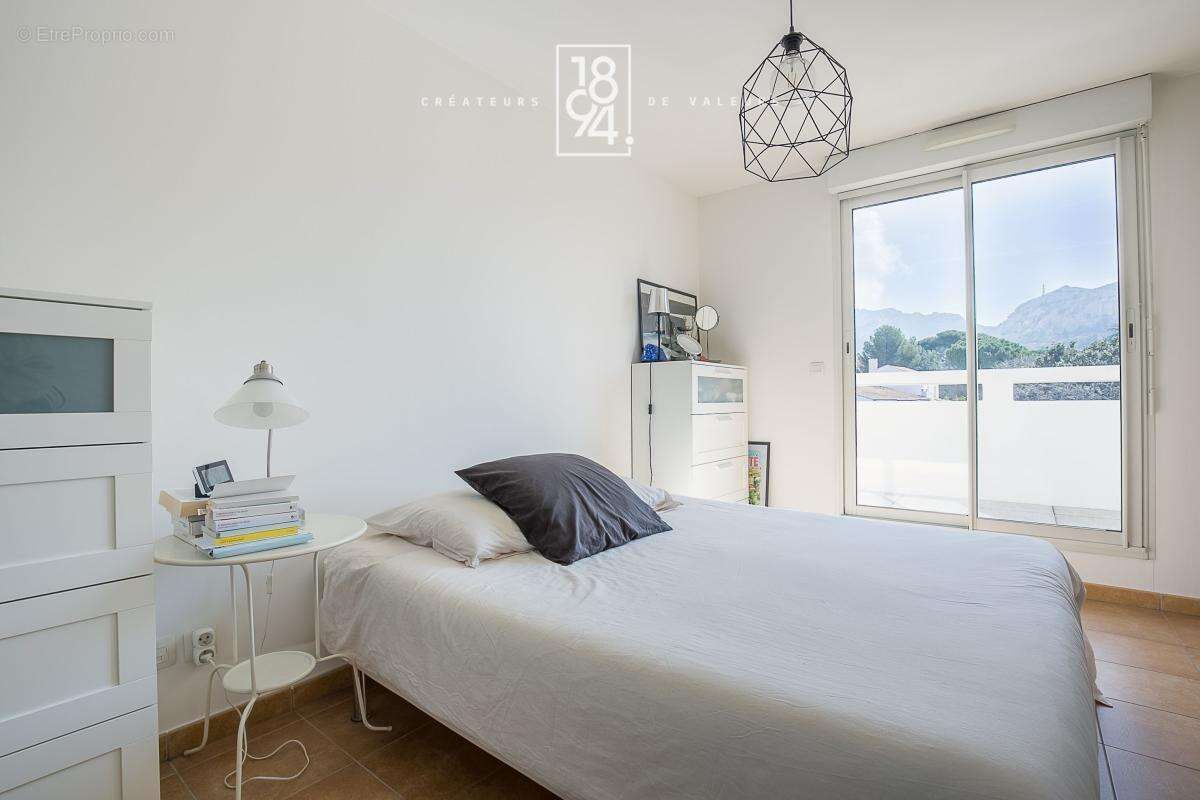Appartement à MARSEILLE-9E