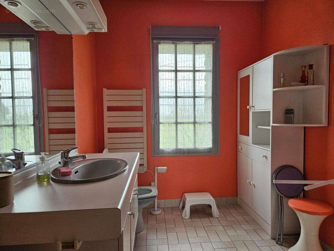 Maison à CONDE-SUR-SARTHE