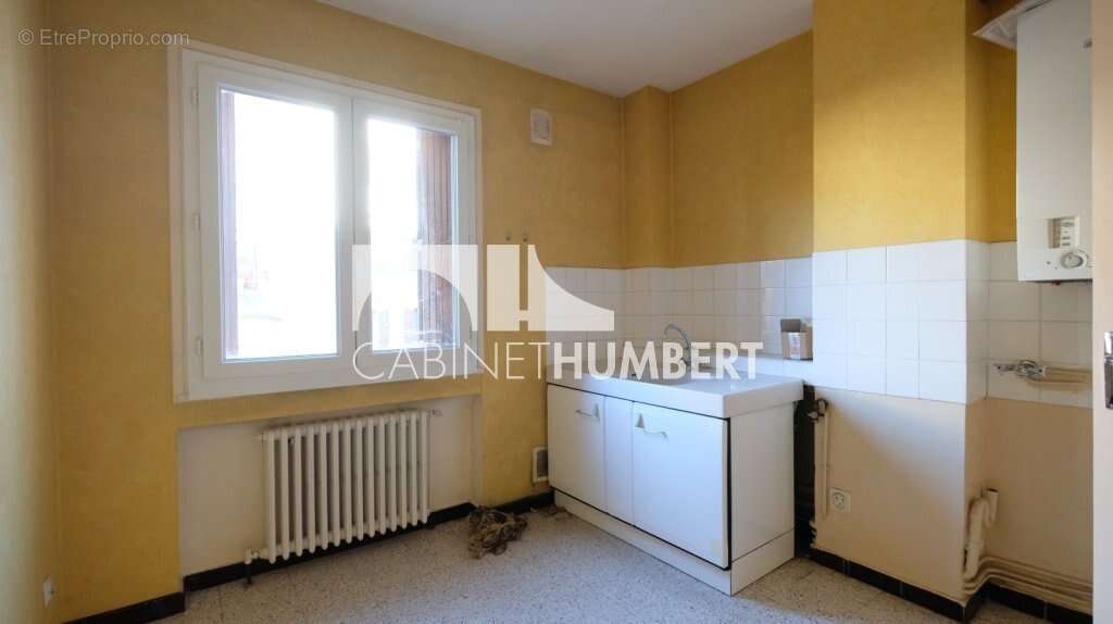 Appartement à SAINT-ETIENNE