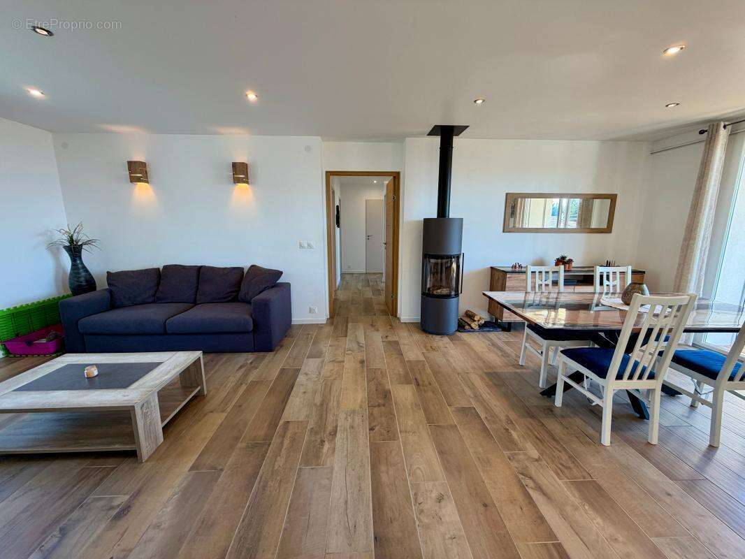 Maison à BEAUCROISSANT